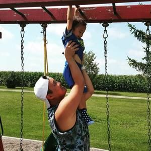 Meet your Posher, Max